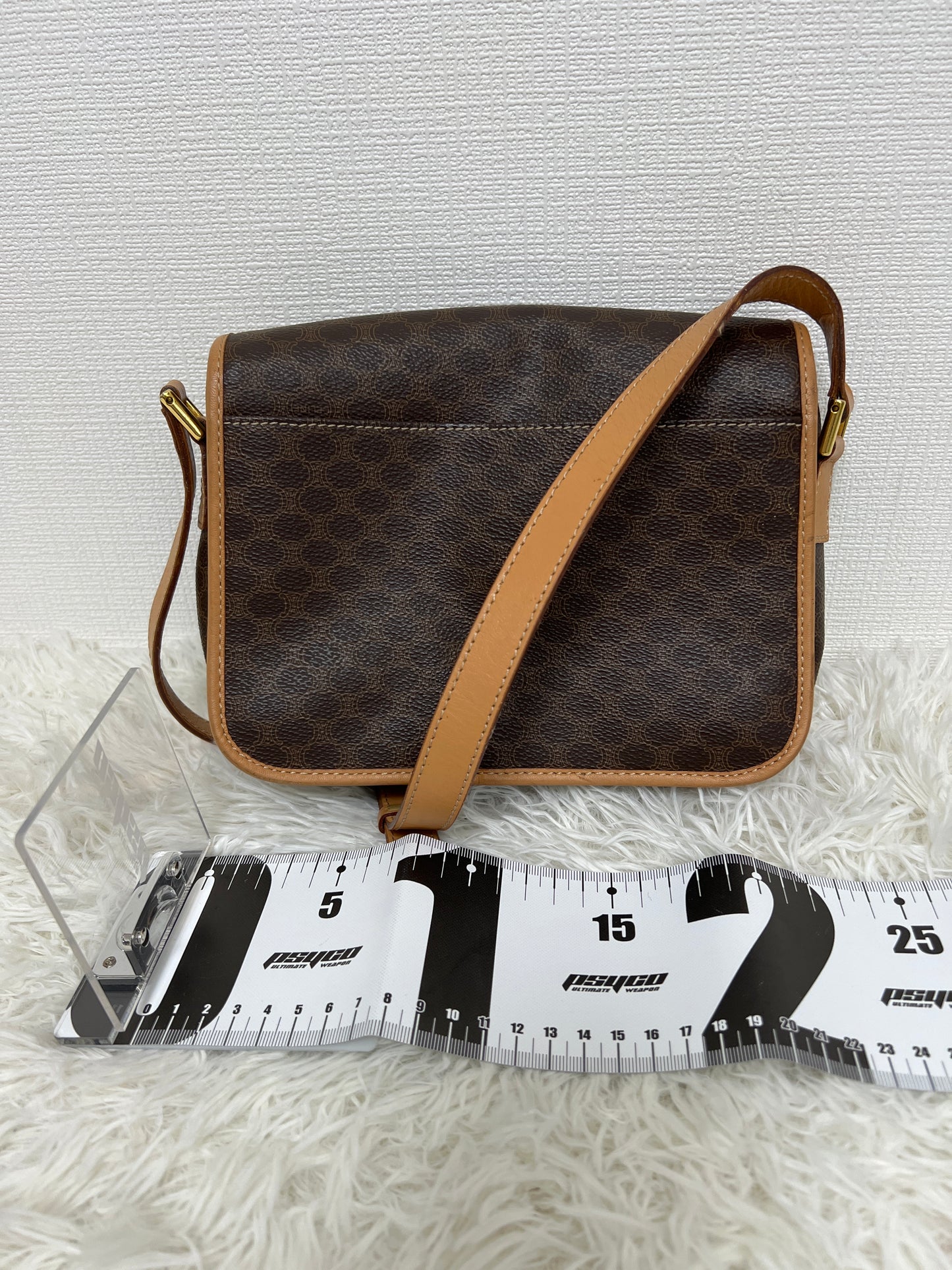 Celine Beige Shoulder Bags A-16294