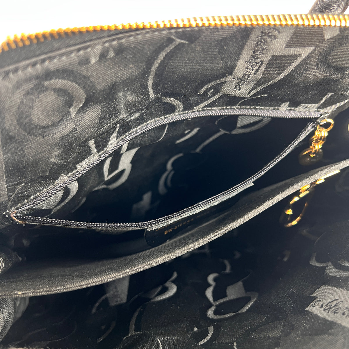 Ferragamo Black Handle Bags A-16298