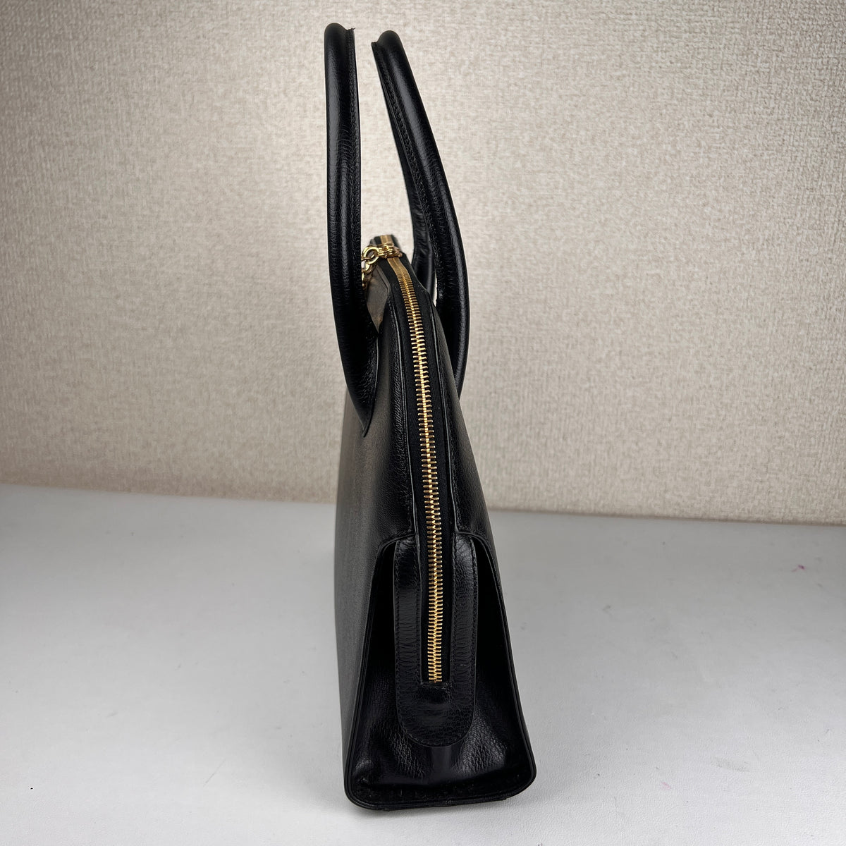 Ferragamo Black Handle Bags A-16298