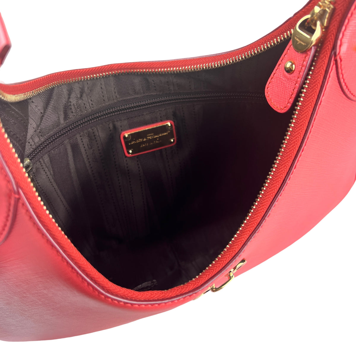 Ferragamo Red Shoulder Bags A-16300
