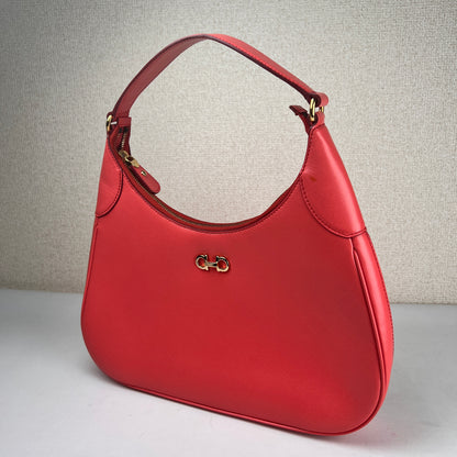 Ferragamo Red Shoulder Bags A-16300
