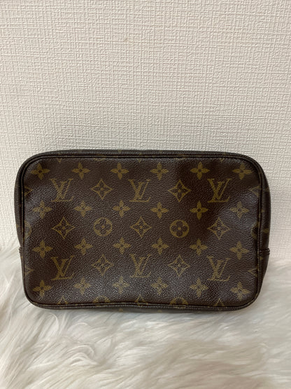 Louis Vuitton Brown Wallets A-16304