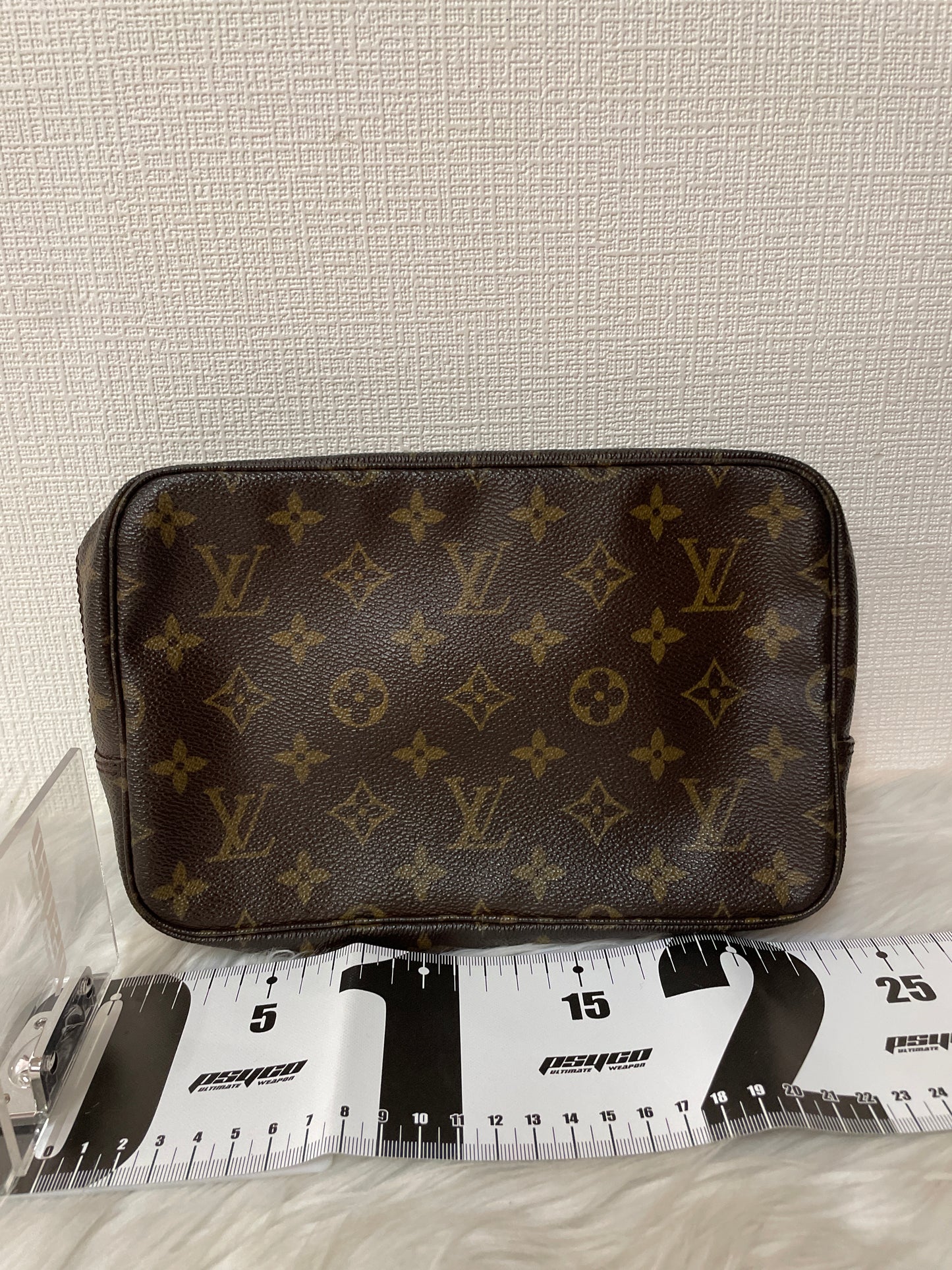 Louis Vuitton Brown Wallets A-16304