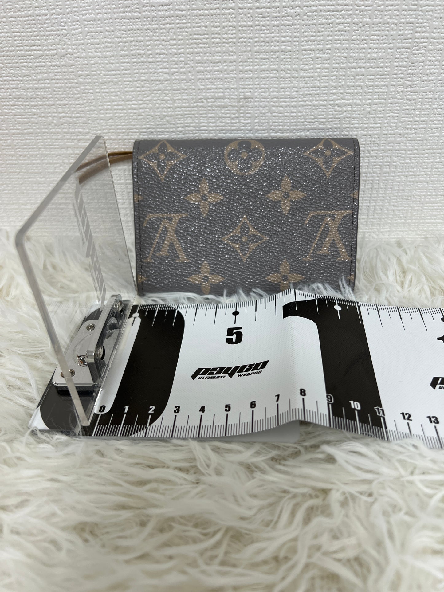 Louis Vuitton Silver Wallets A-16310