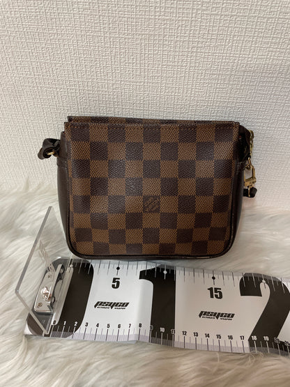 Louis Vuitton Brown Pouches A-16313
