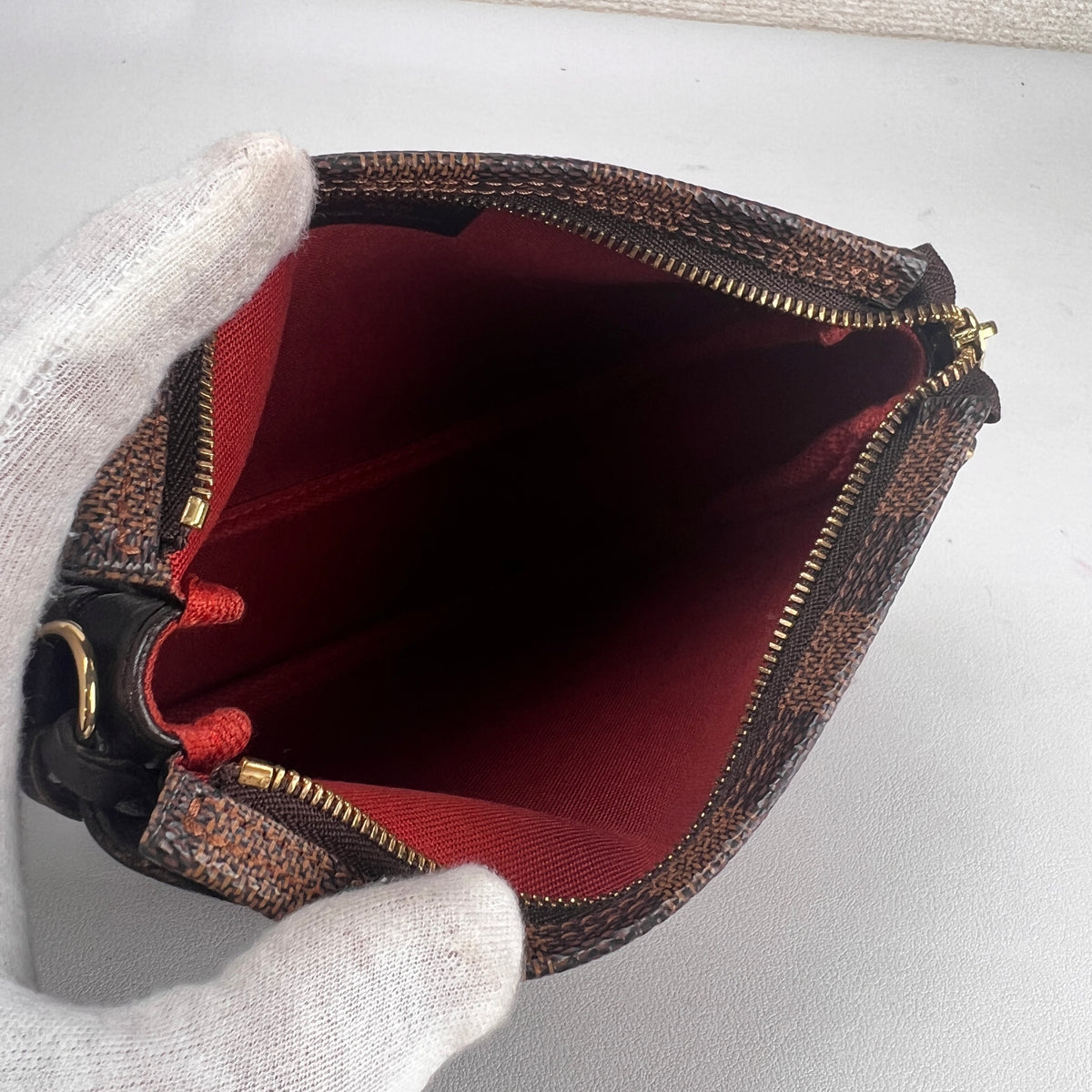 Louis Vuitton Brown Pouches A-16313