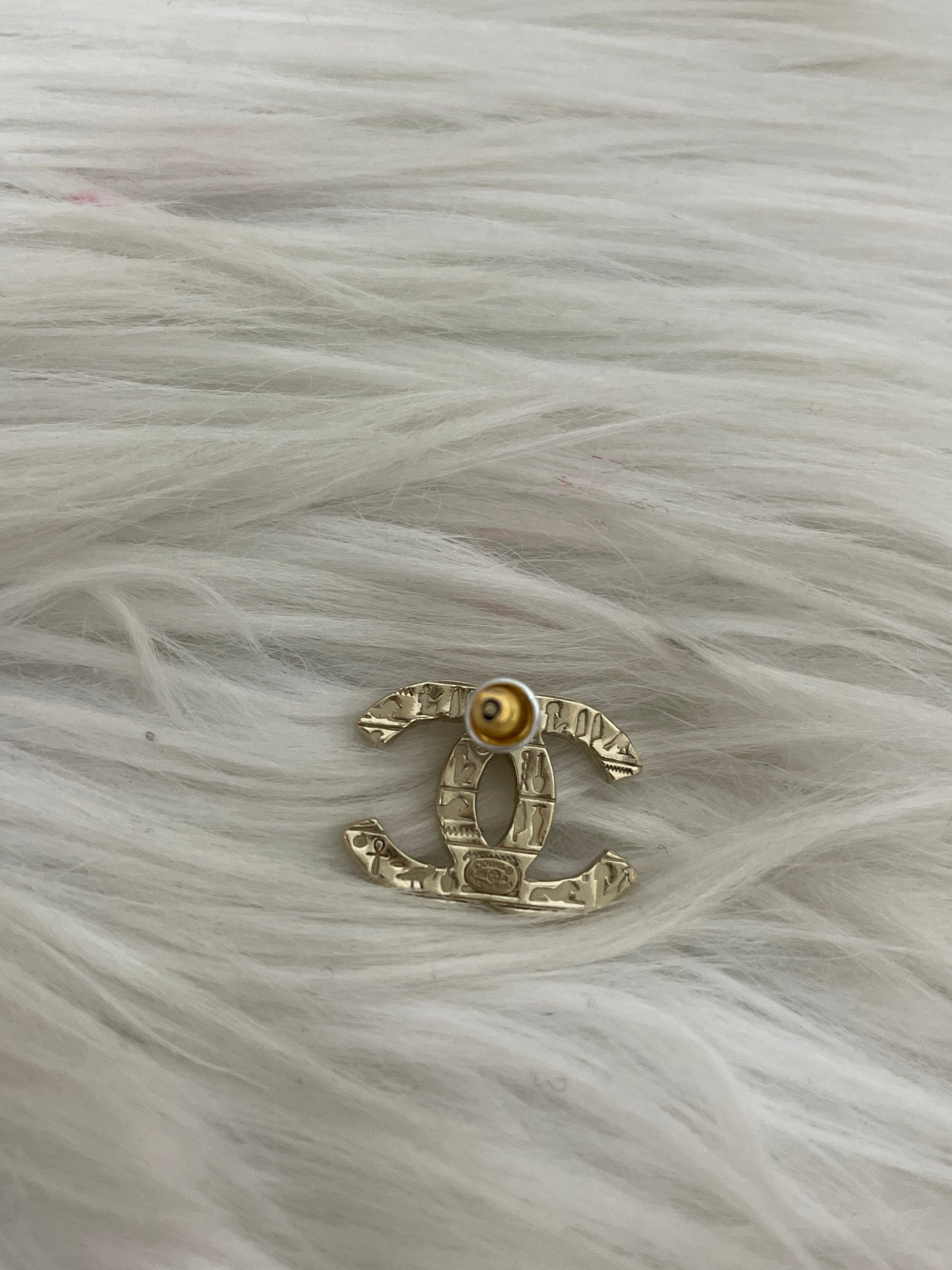 Chanel Gold Earrings A-16343