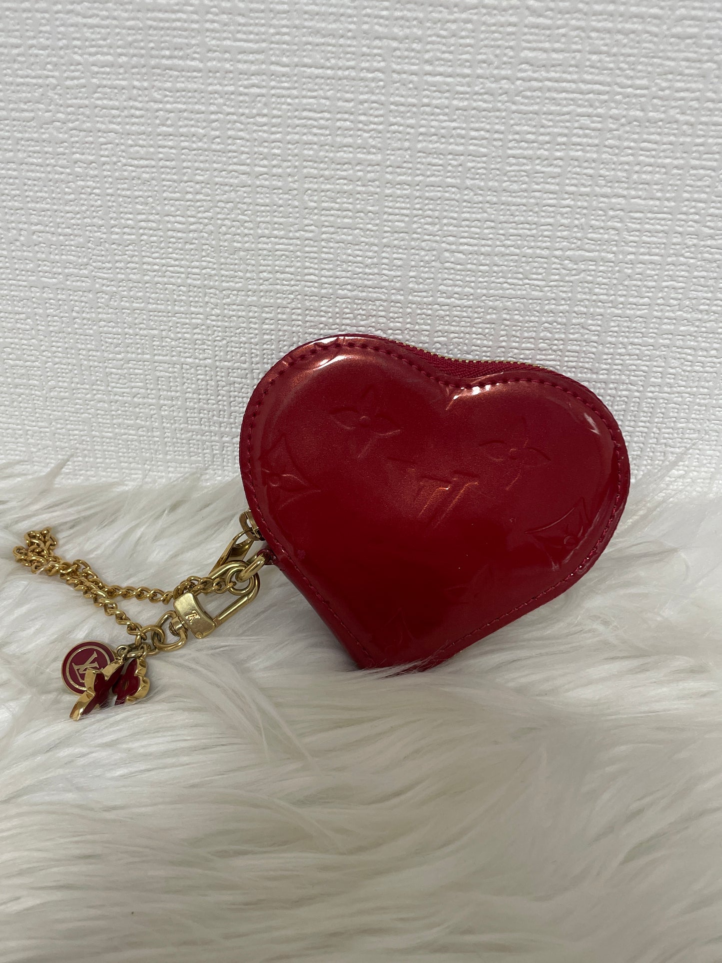 Louis Vuitton Red Wallets A-16347