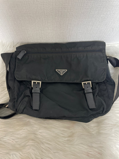 Prada Black Shoulder Bags A-16351