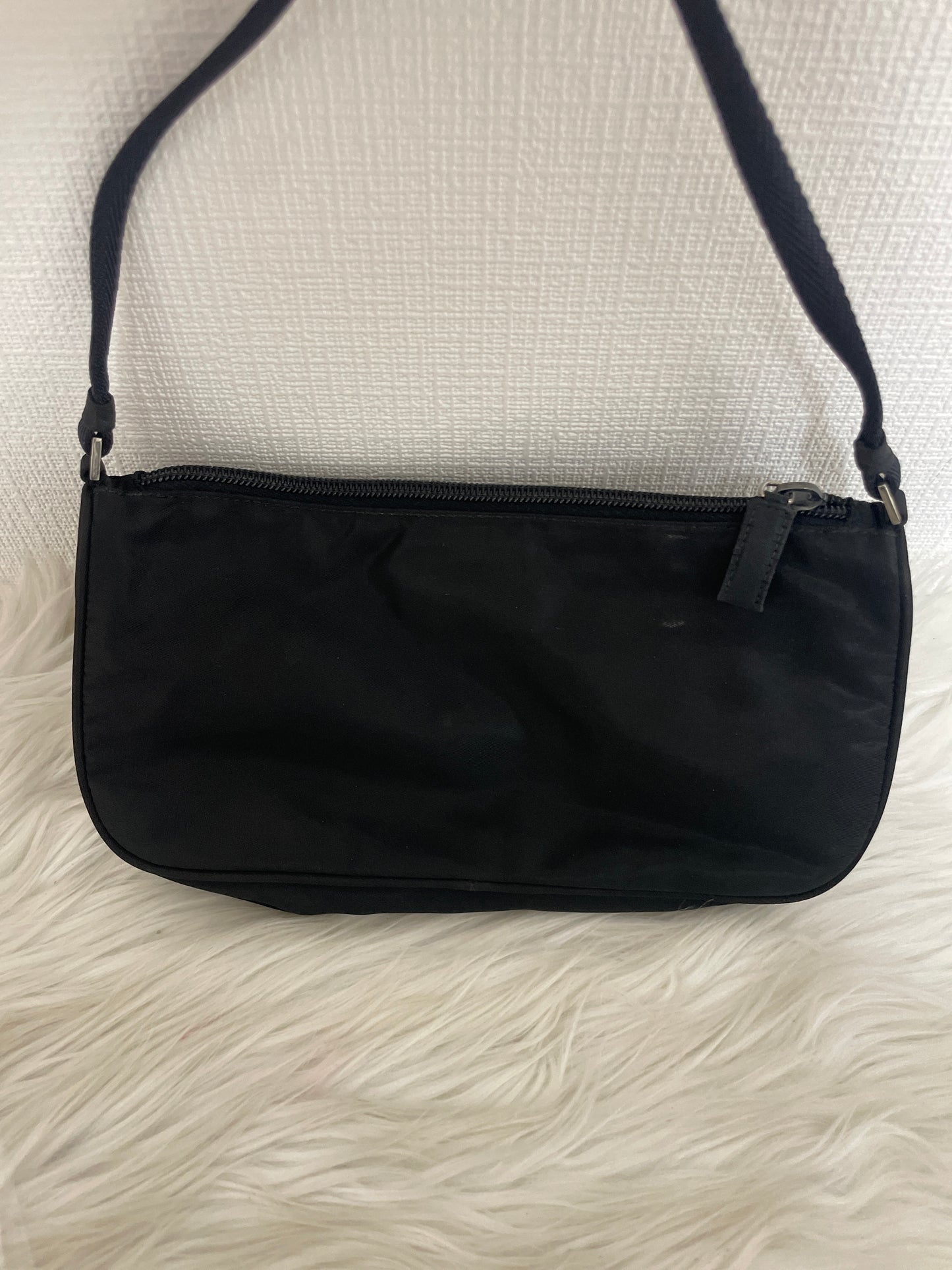 Prada Black Handle Bags A-16352