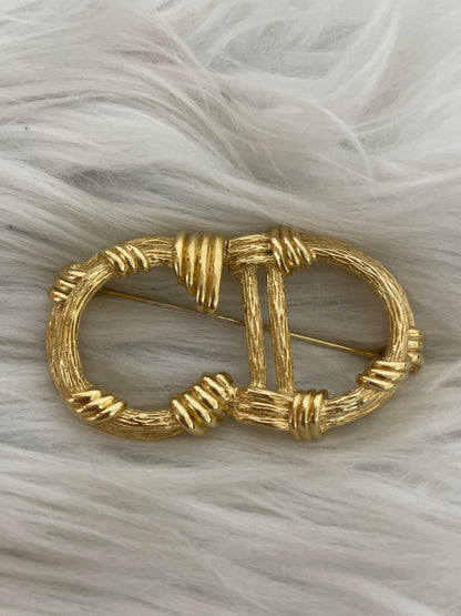 Dior Gold Brooches A-16356