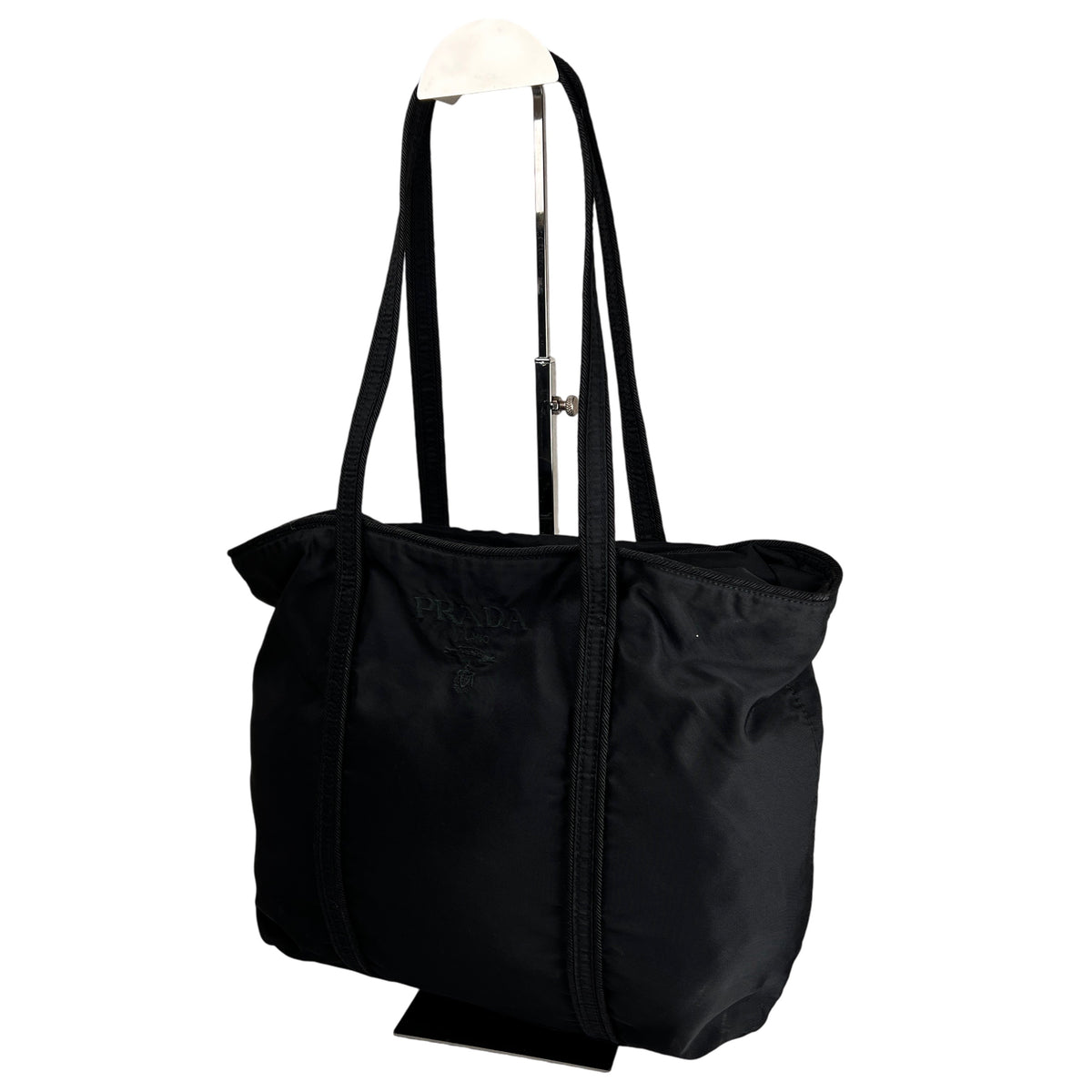 Prada Black Tote Bags A-16366