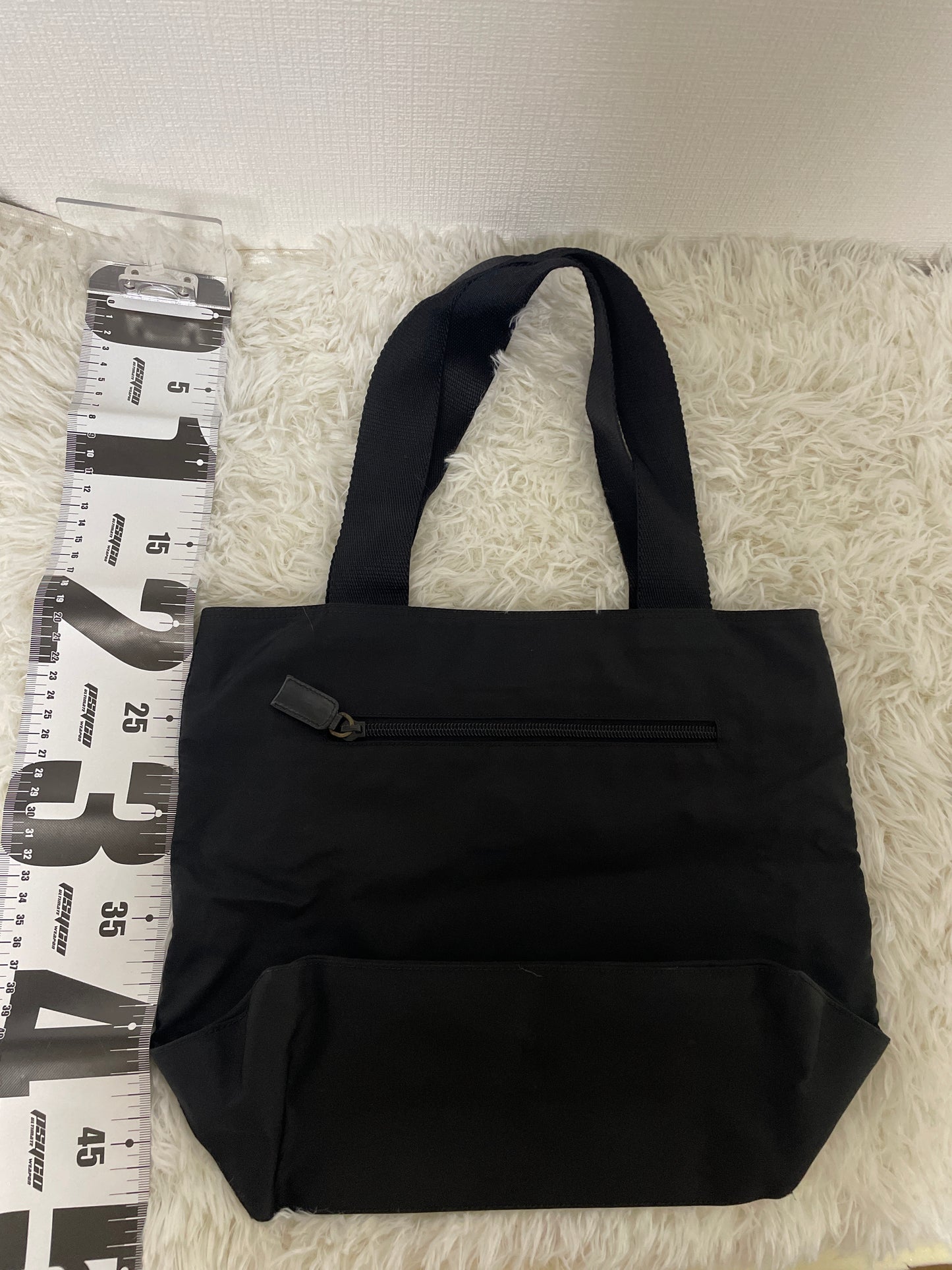 Prada Black Tote Bags A-16367