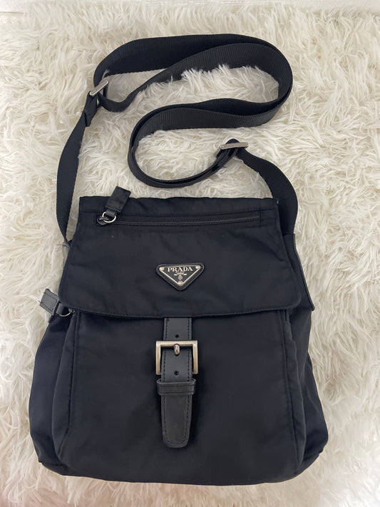 Prada Black Shoulder Bags A-16368