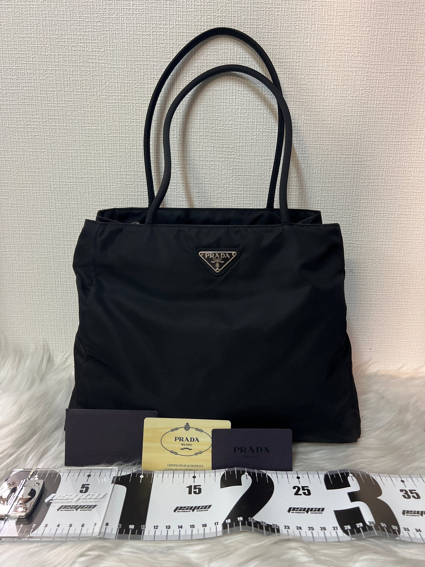Prada Black Handle Bags A-16371