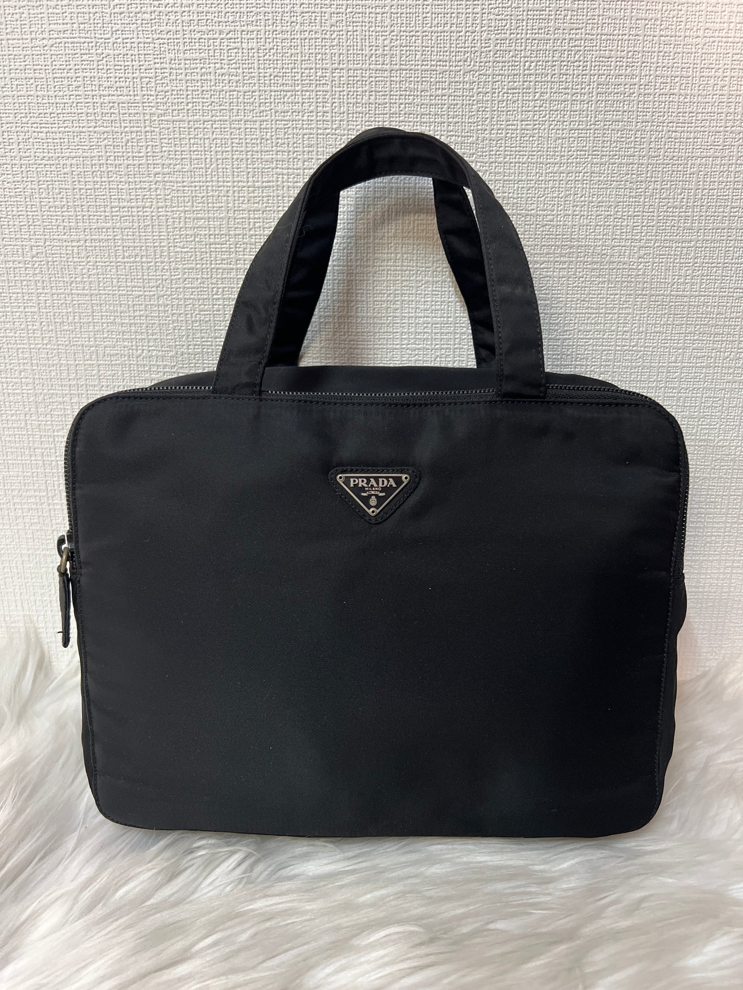 Prada Black Handle Bags A-16372