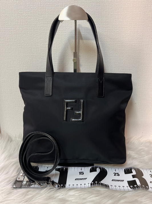 Fendi Black Shoulder Bags A-16377