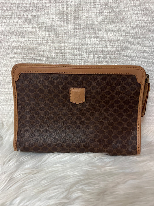 Celine Brown A-16383