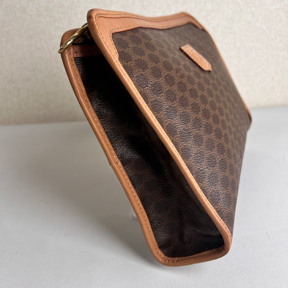 Celine Brown A-16383