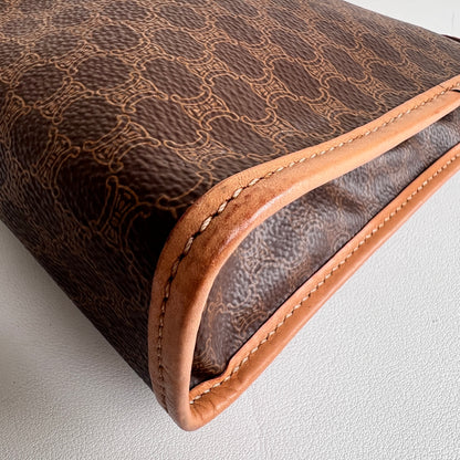 Celine Brown A-16383