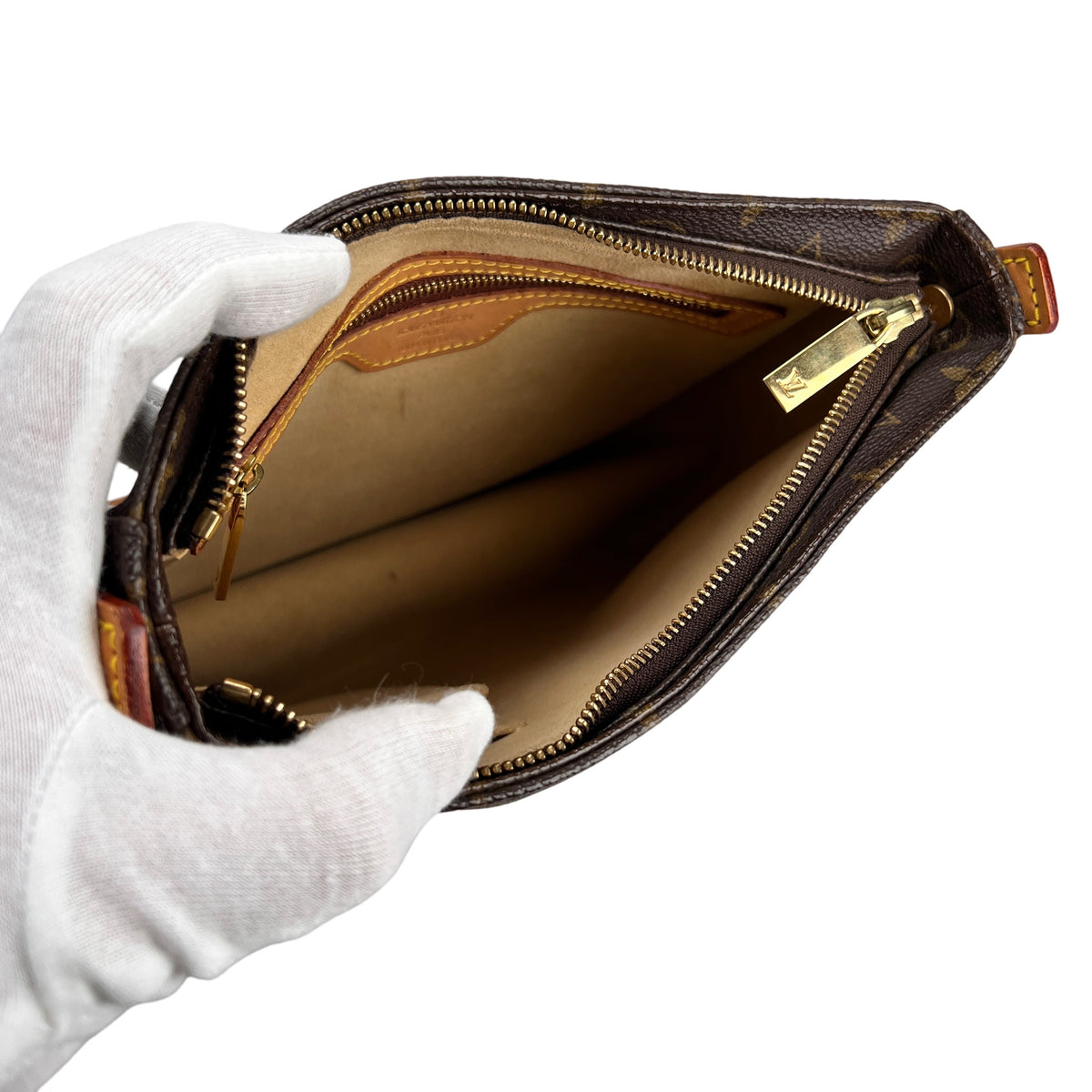 Louis Vuitton Brown Handle Bags A-16409