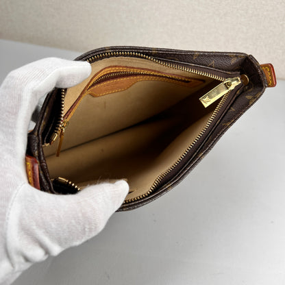 Louis Vuitton Brown Handle Bags A-16409