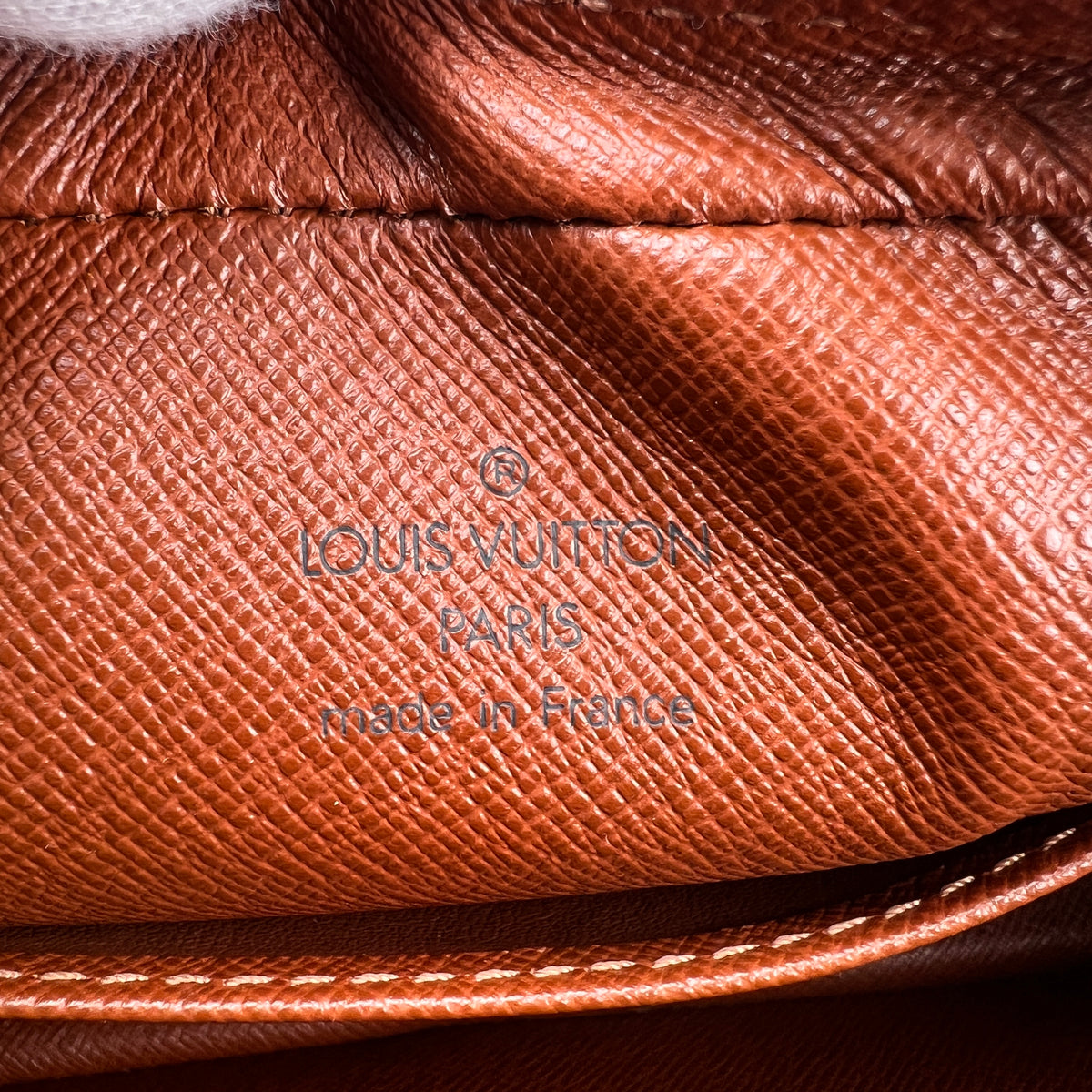 Louis Vuitton Brown Shoulder Bags A-16420