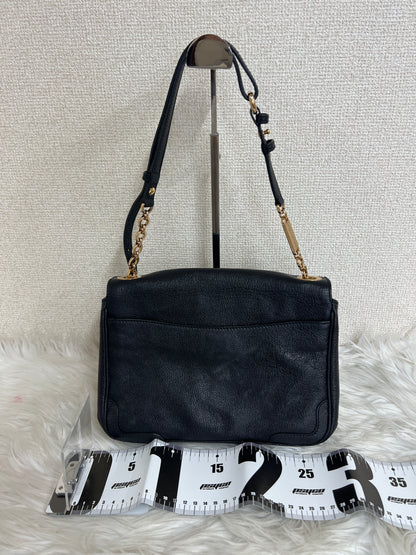 Ferragamo Black Shoulder Bags A-16423