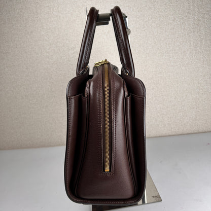 Louis Vuitton Brown Shoulder Bags A-16425