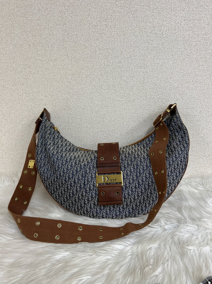 Dior Navy Shoulder Bags A-16435