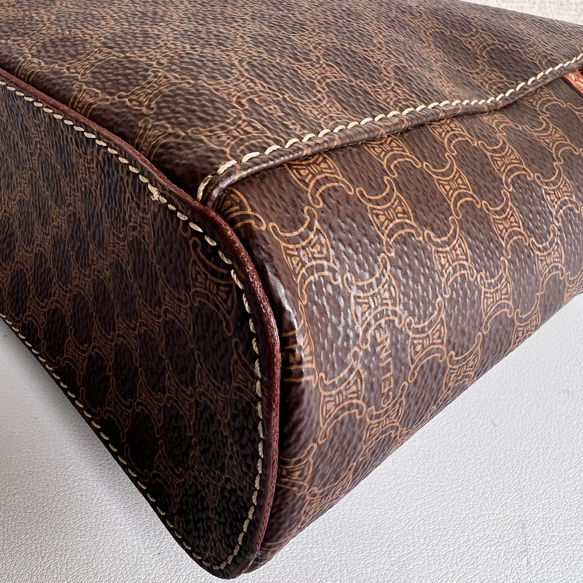 Celine Brown Handle Bags A-16437