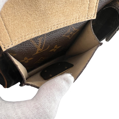 Louis Vuitton Brown Tote Bags A-16439