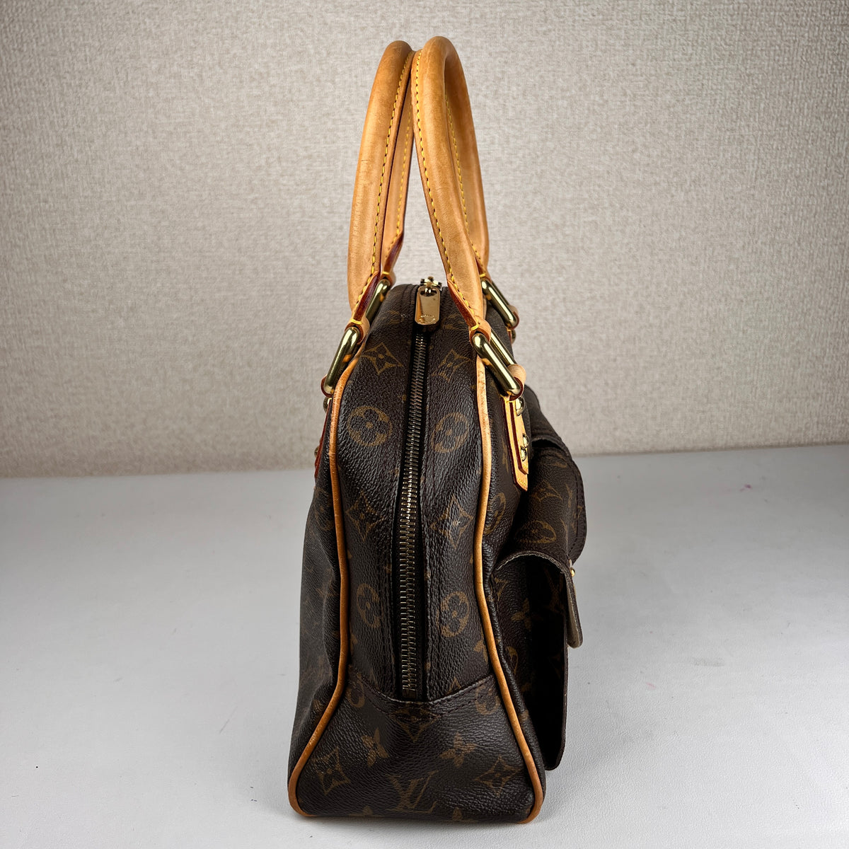 Louis Vuitton Brown Tote Bags A-16439