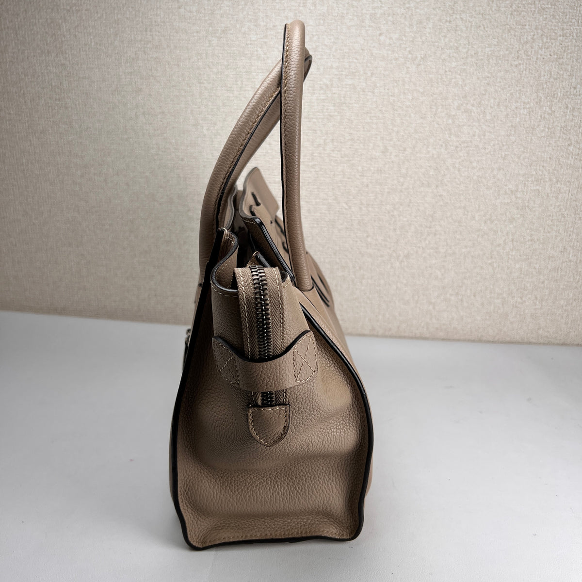 Celine Beige Handle Bags A-16441
