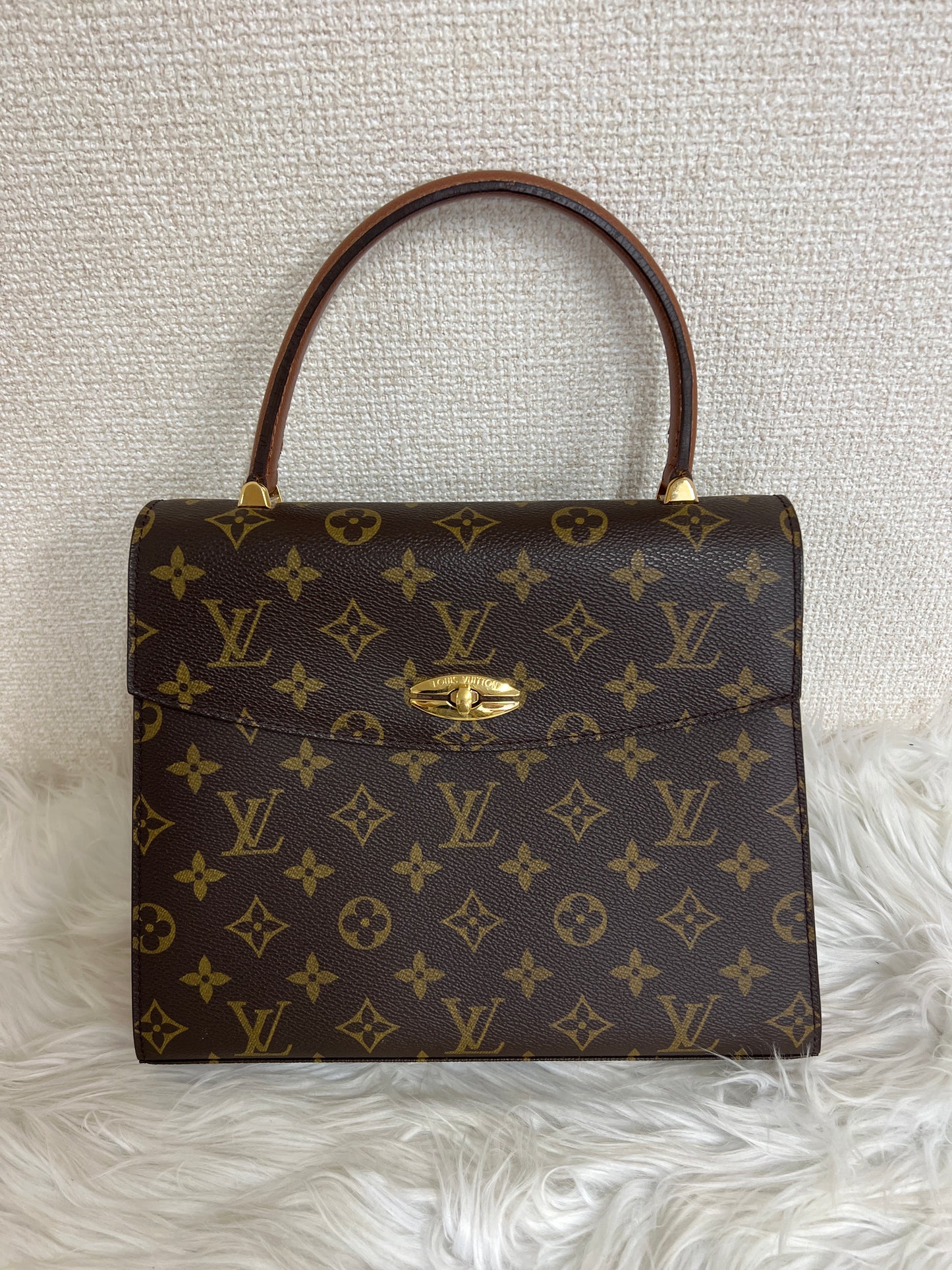 Louis Vuitton Brown Handle Bags A-16443