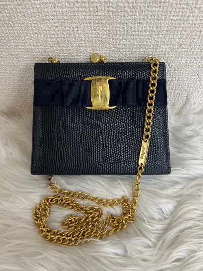 Ferragamo Navy Shoulder Bags A-16446