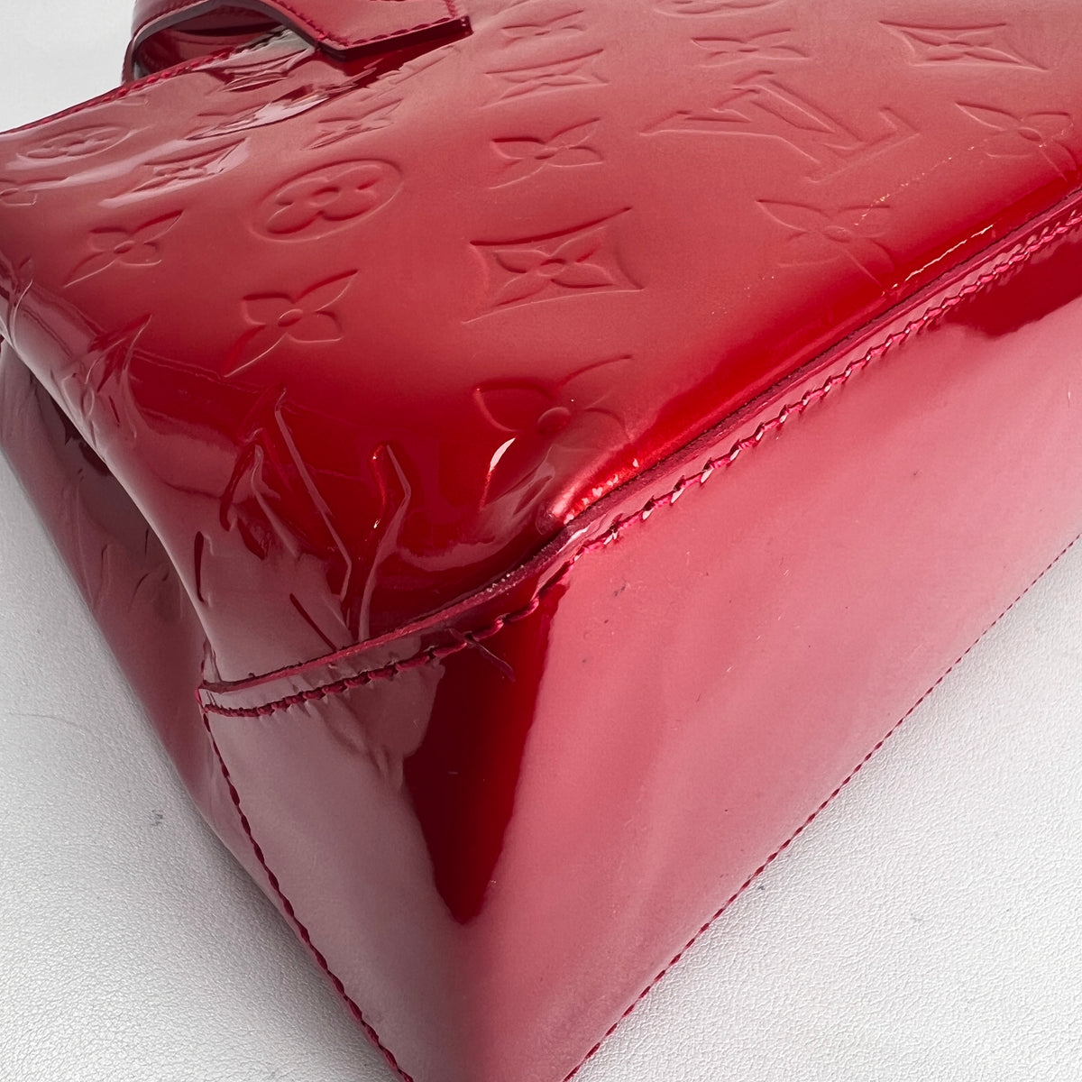 Louis Vuitton Red Handle Bags A-16448