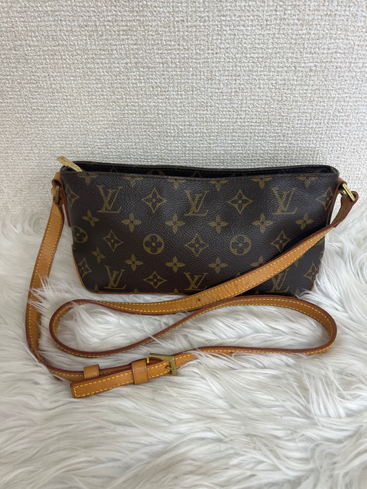 Louis Vuitton Brown Handle Bags A-16451