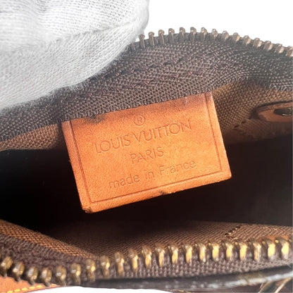 Louis Vuitton Brown Handle Bags A-16452