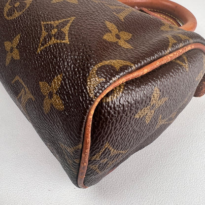 Louis Vuitton Brown Handle Bags A-16452
