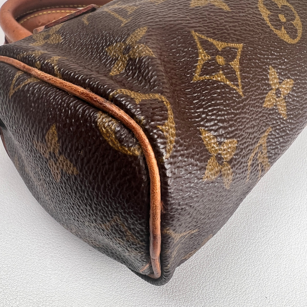 Louis Vuitton Brown Handle Bags A-16452