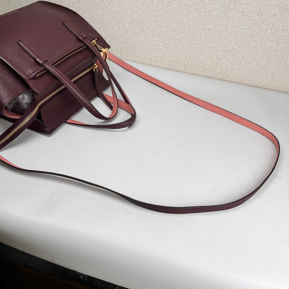 Ferragamo Bordeaux Handle Bags A-16455