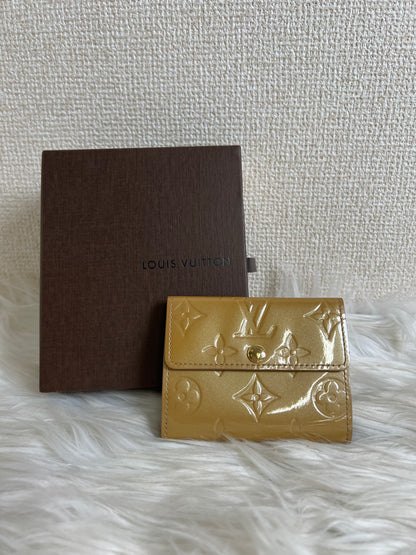 Louis Vuitton Beige Pouches A-16464