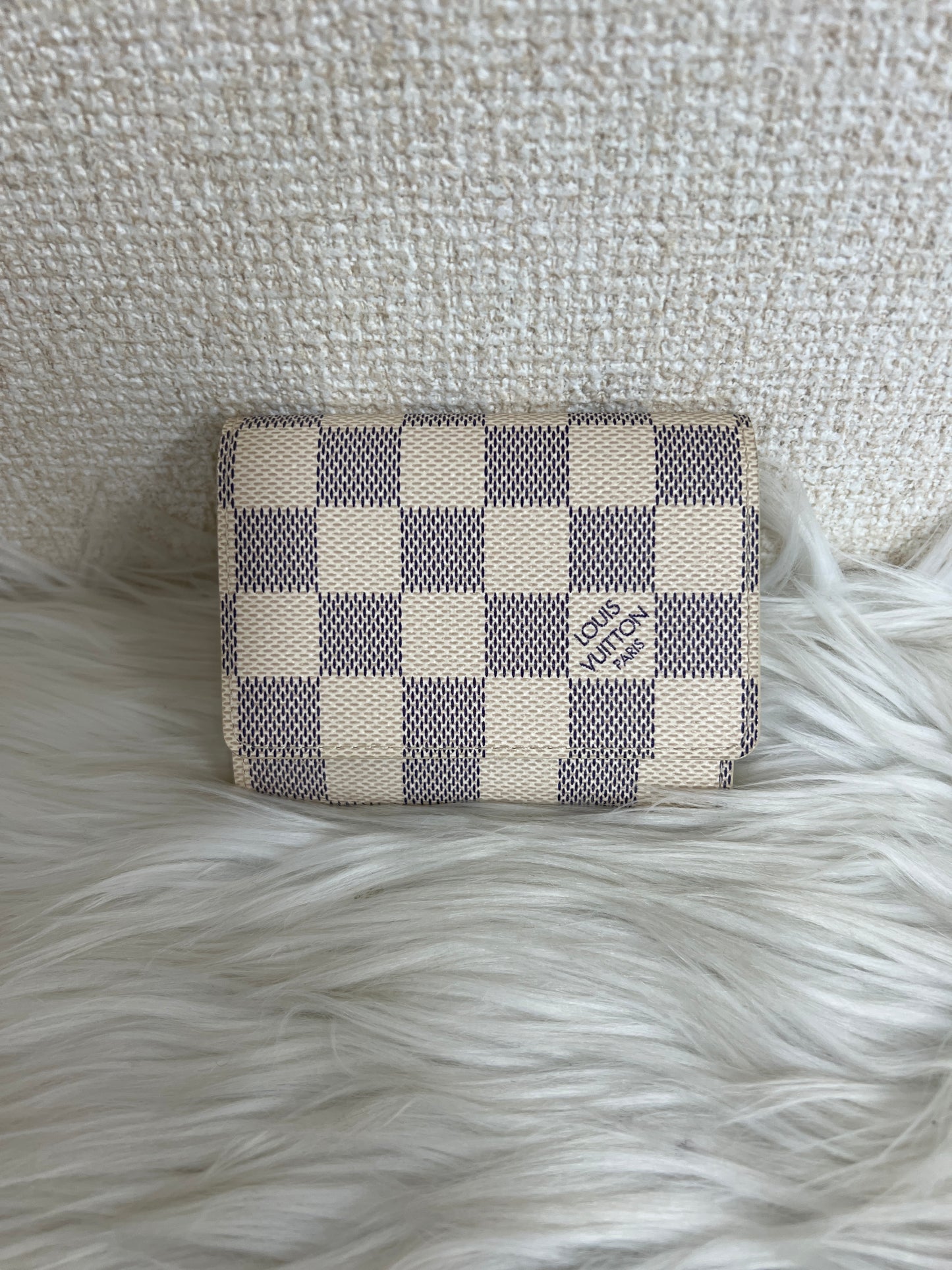 Louis Vuitton White Small goods A-16481