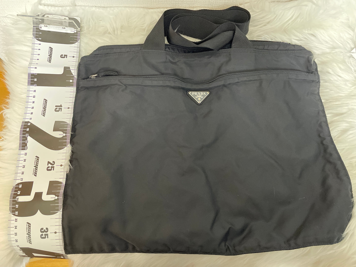 Prada Black Tote Bags A-16500