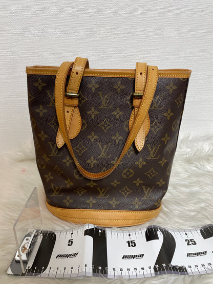 Fendi Brown Handle Bags A-16508
