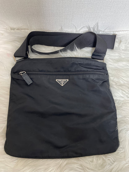 Prada Black Shoulder Bags A-16515