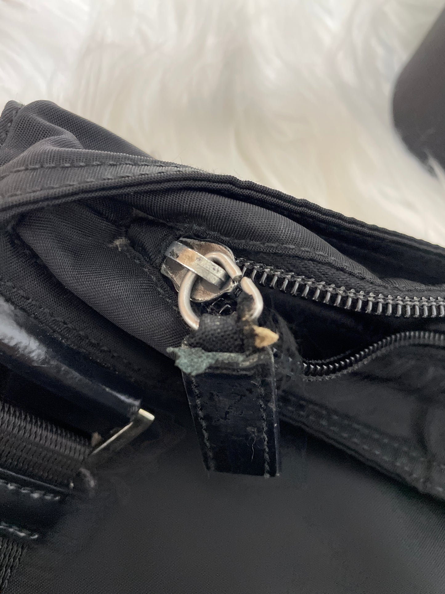 Prada Black Shoulder Bags A-16515