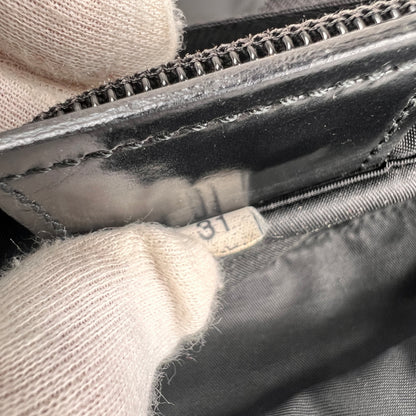 Prada Black Shoulder Bags A-16515