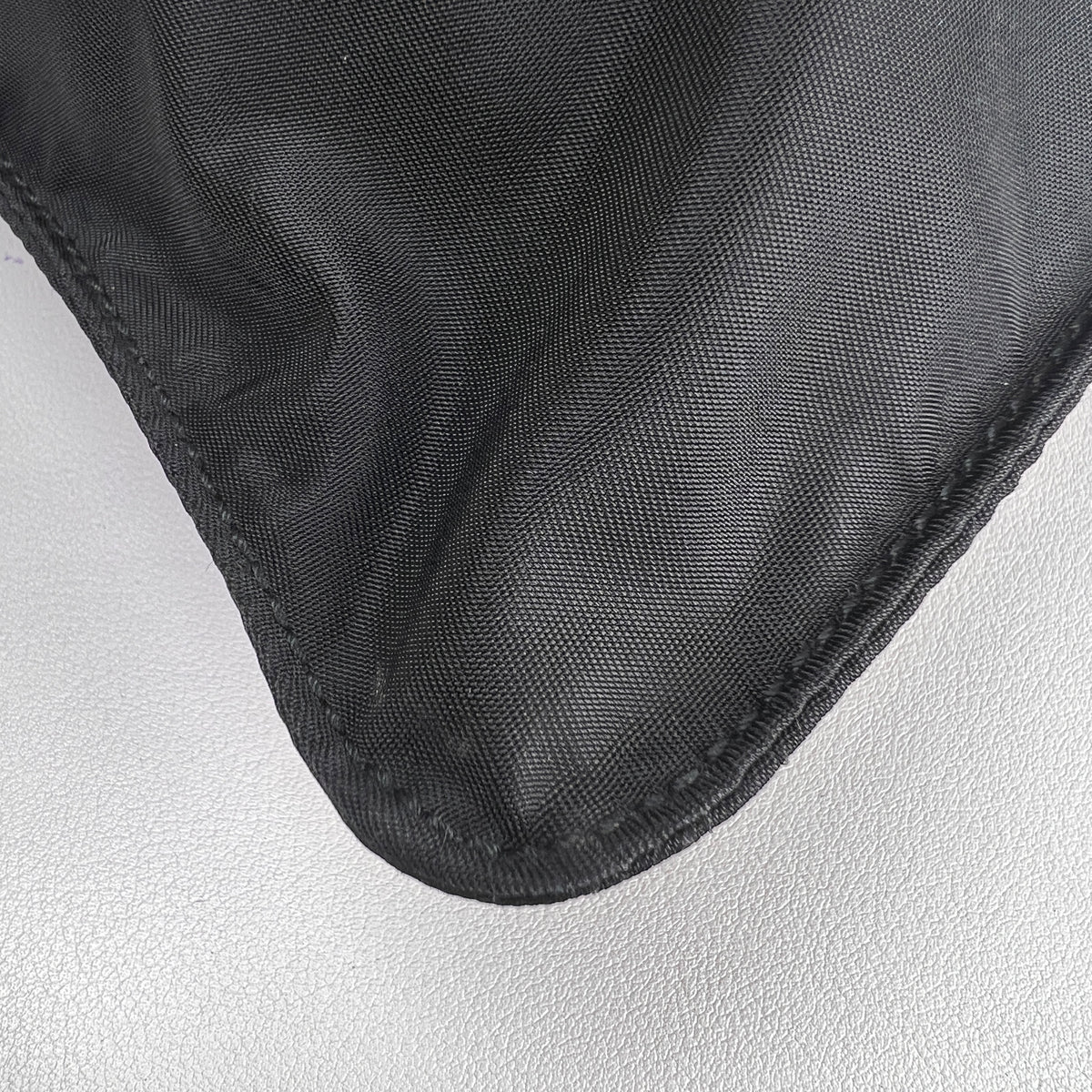 Prada Black Shoulder Bags A-16515